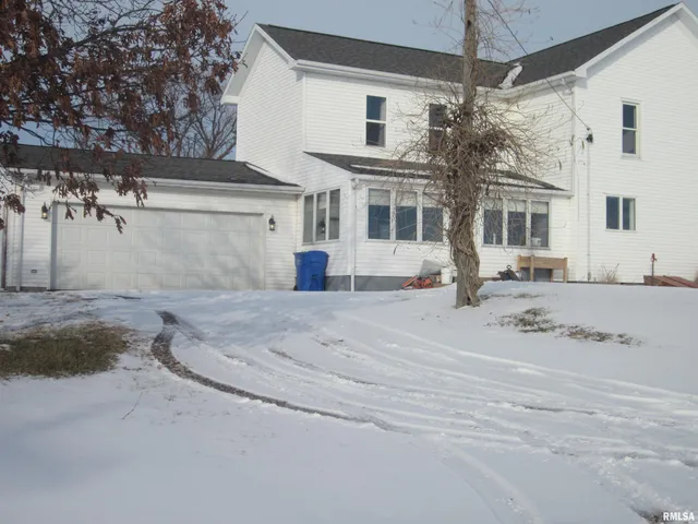 $299,900 | 10844 Cr 2950 Road East, Mason City, IL 62664