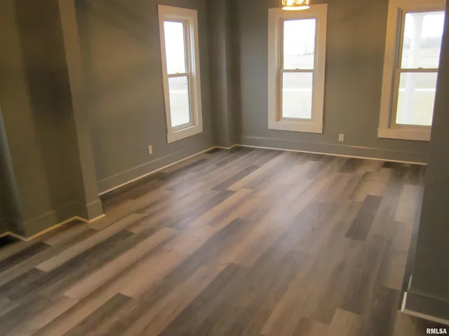 $299,900 | 10844 Cr 2950 Road East, Mason City, IL 62664