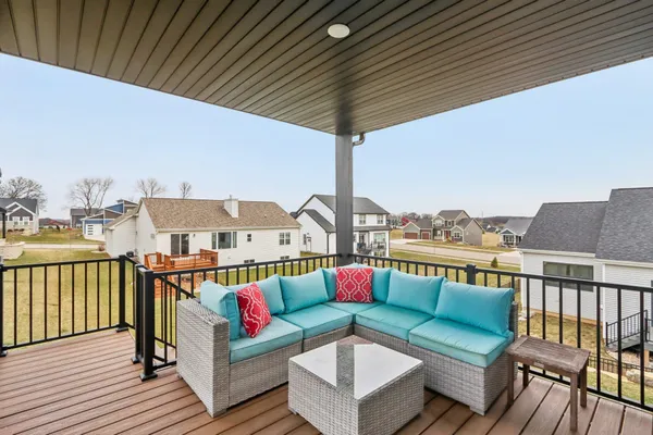 $800,000 | 655 Ridge View Lane, Oregon, WI 53575