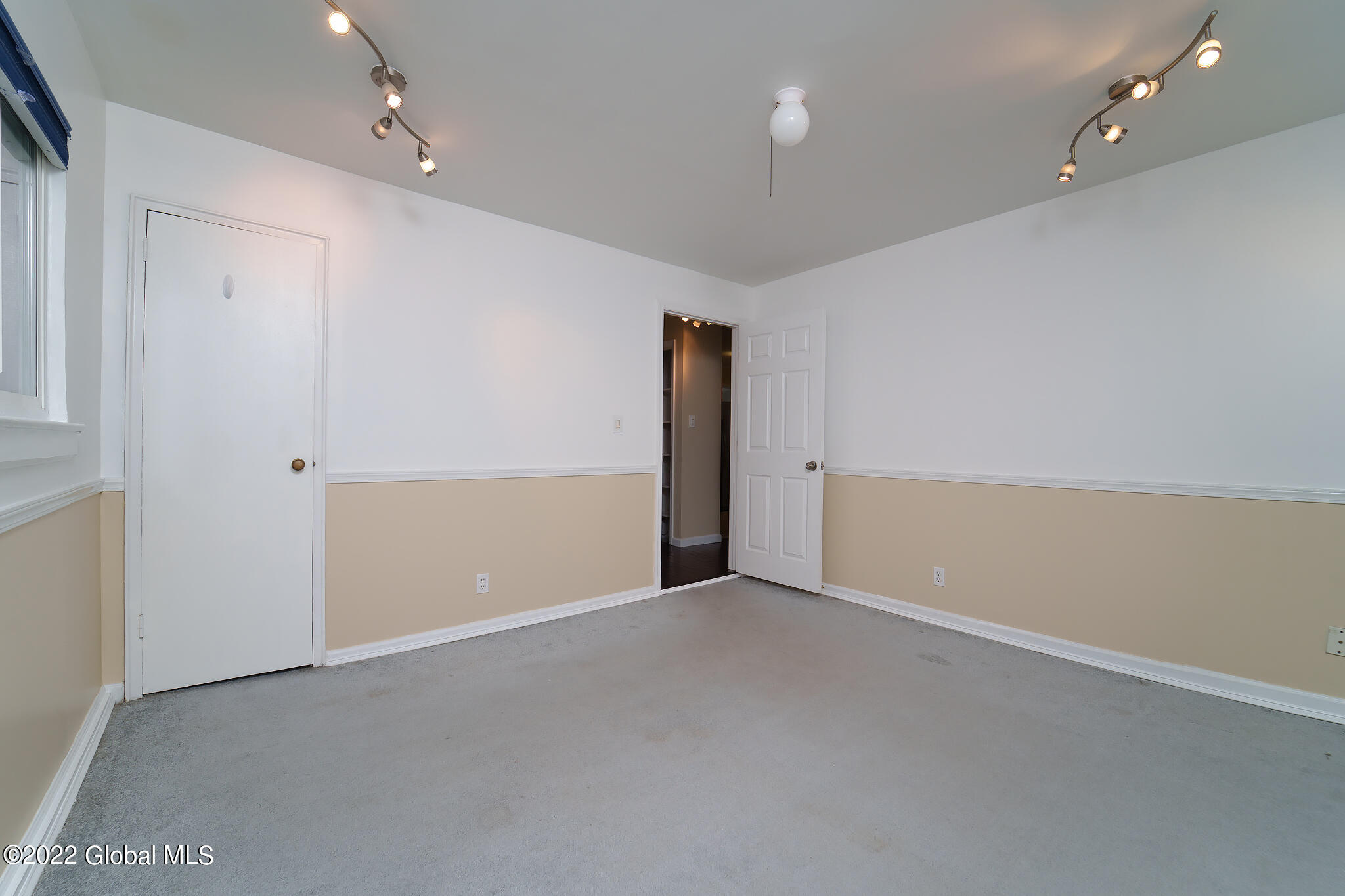 19 Audrey Road Colonie, NY 12110 - Photo 14 of 35 019-19-Audrey-Rd