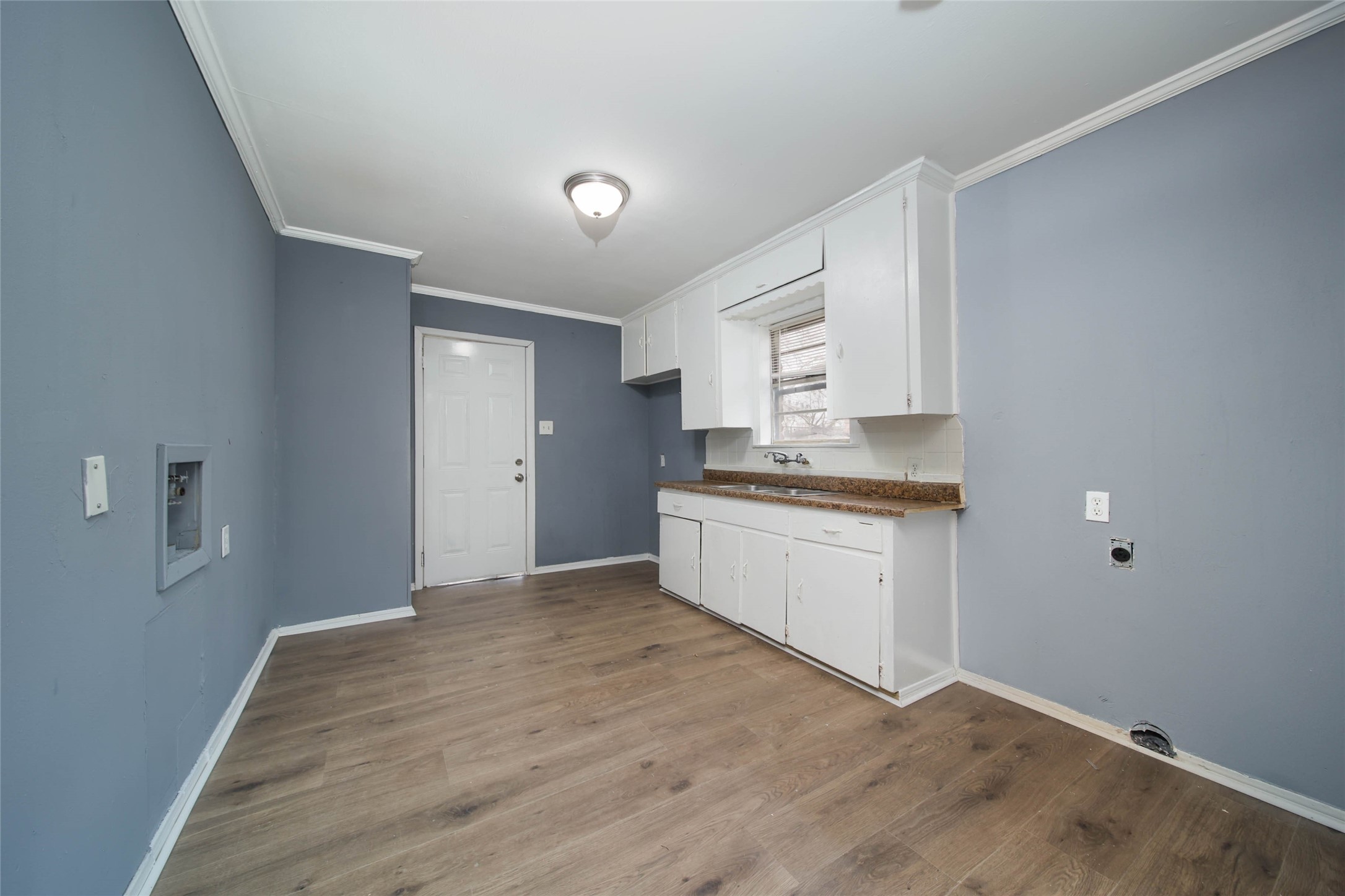 2310 Kabee Street Houston, TX 77020 - Photo 5 of 15 colors may vary slightly