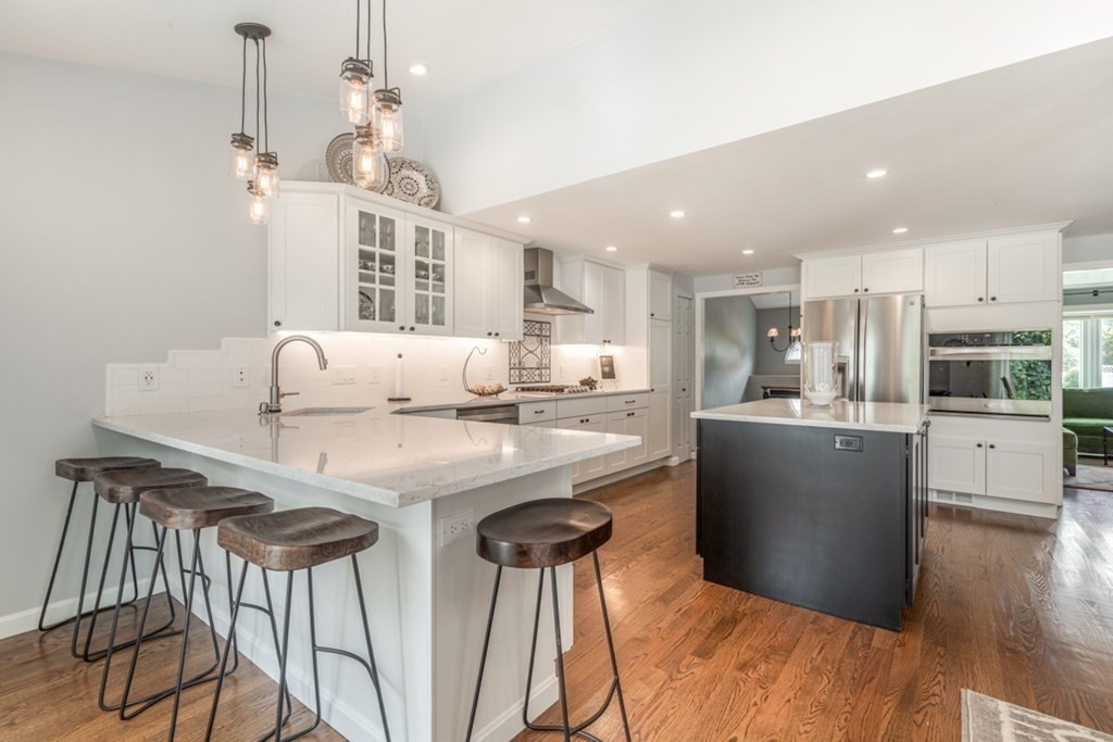 12 Citation Avenue Stoneham, MA 02180 - Photo 1 of 37