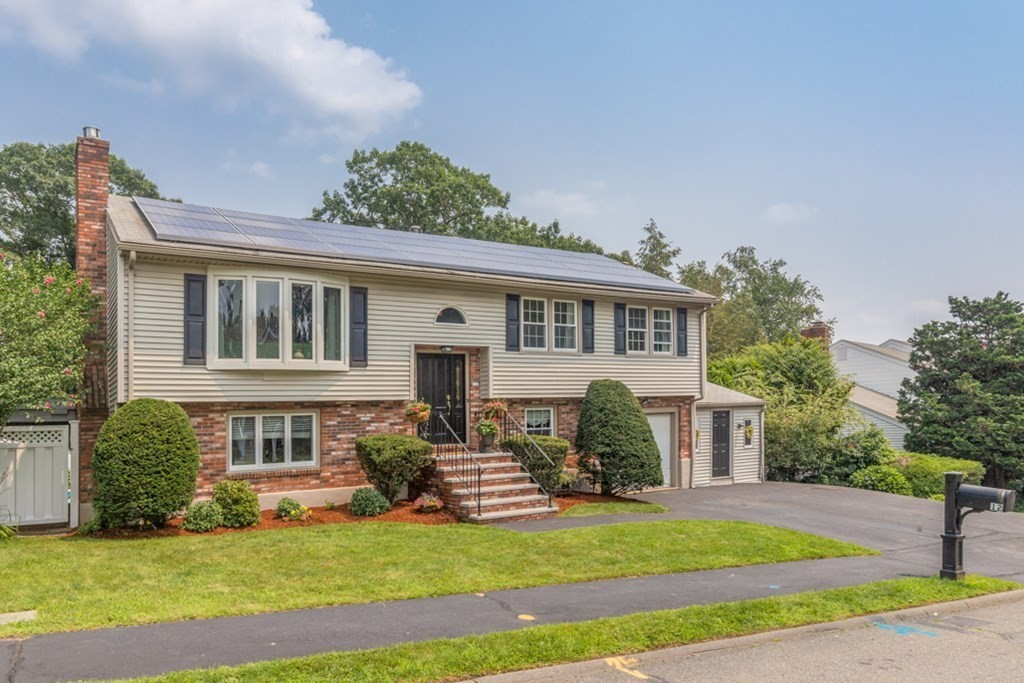 12 Citation Avenue Stoneham, MA 02180 - Photo 2 of 37