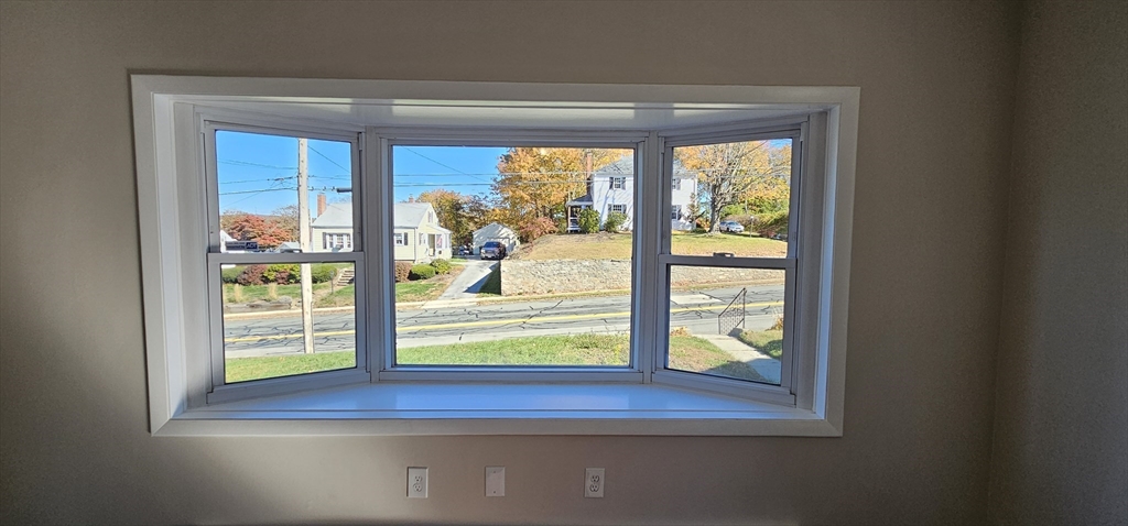 20 Park Avenue, Unit 1 Webster, MA 01570 - Photo 6 of 20 a view of a window in an empty room