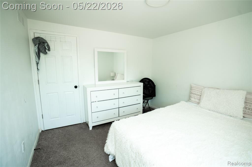3131 Elmcrest Road Sterling Heights, MI 48310 - Photo 18 of 46
