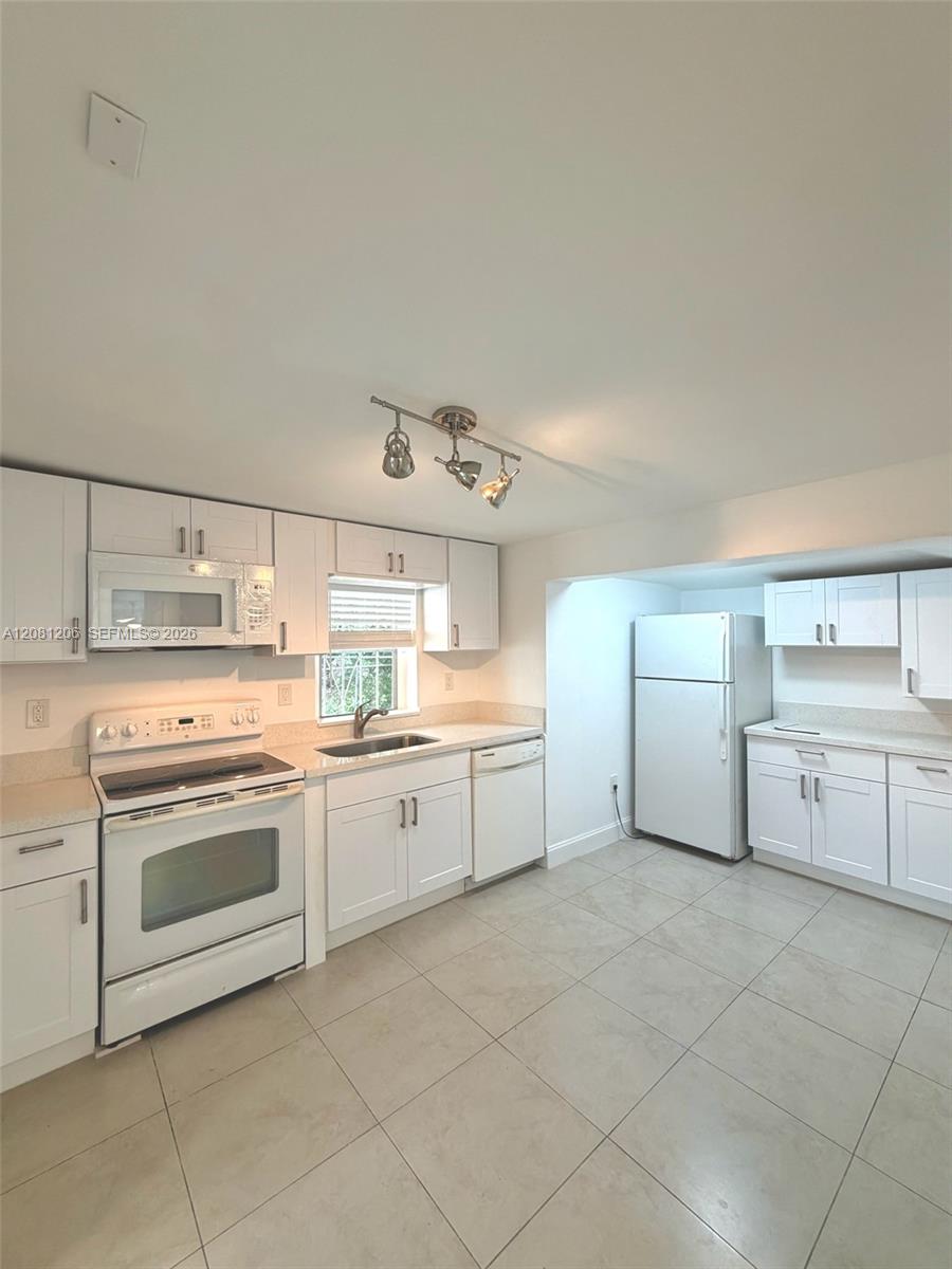 1650 Northwest 112th Terrace, Unit A Miami, FL 33167 - Photo 30 of 47 Gallery Image 30