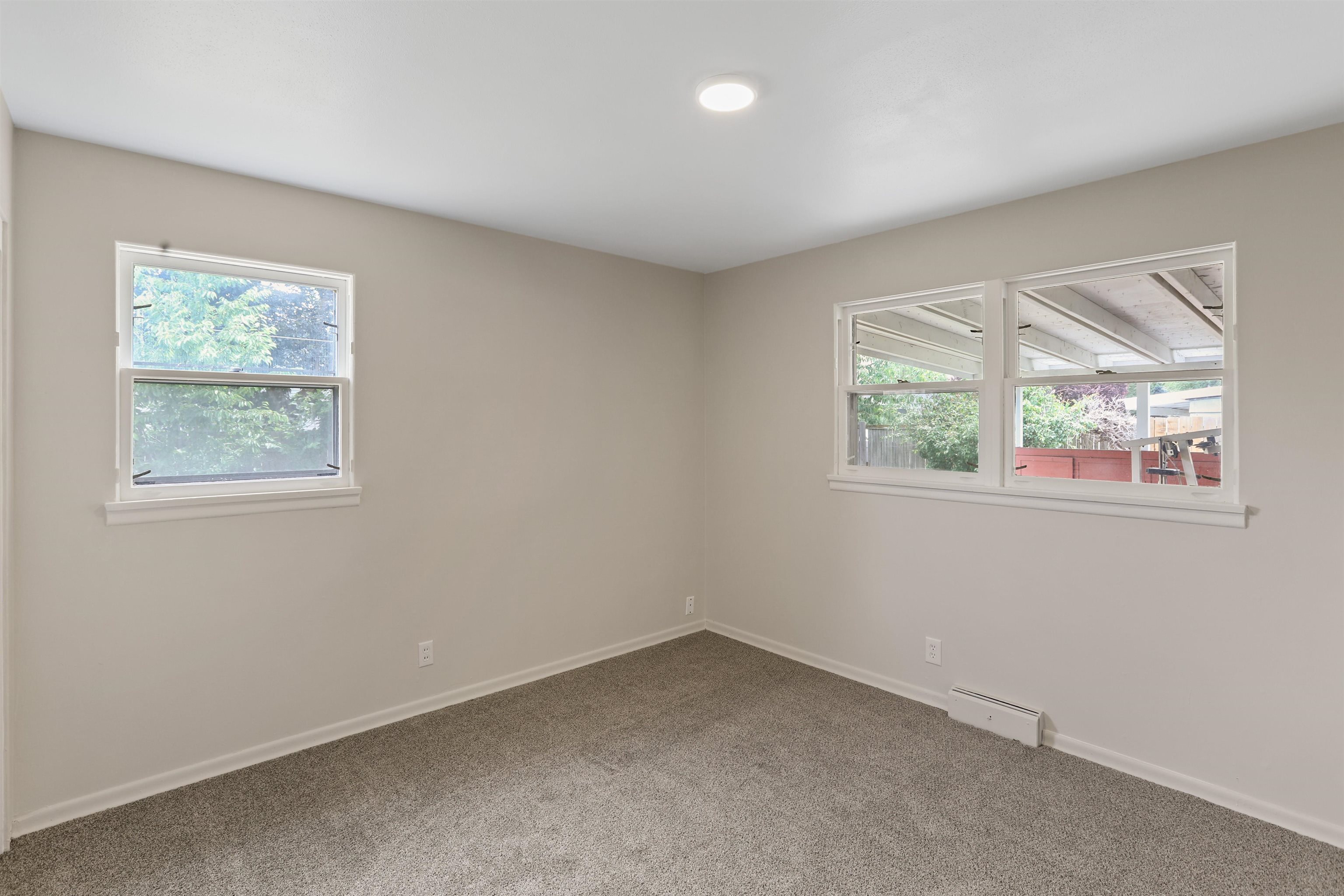 5804 North Maple Street Spokane, WA 99205 - Photo 6 of 21