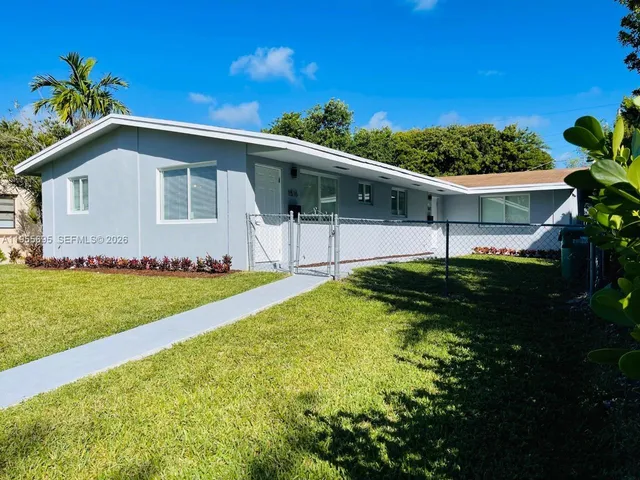 $2,350 | Biscayne Shores, Miami, FL 33161