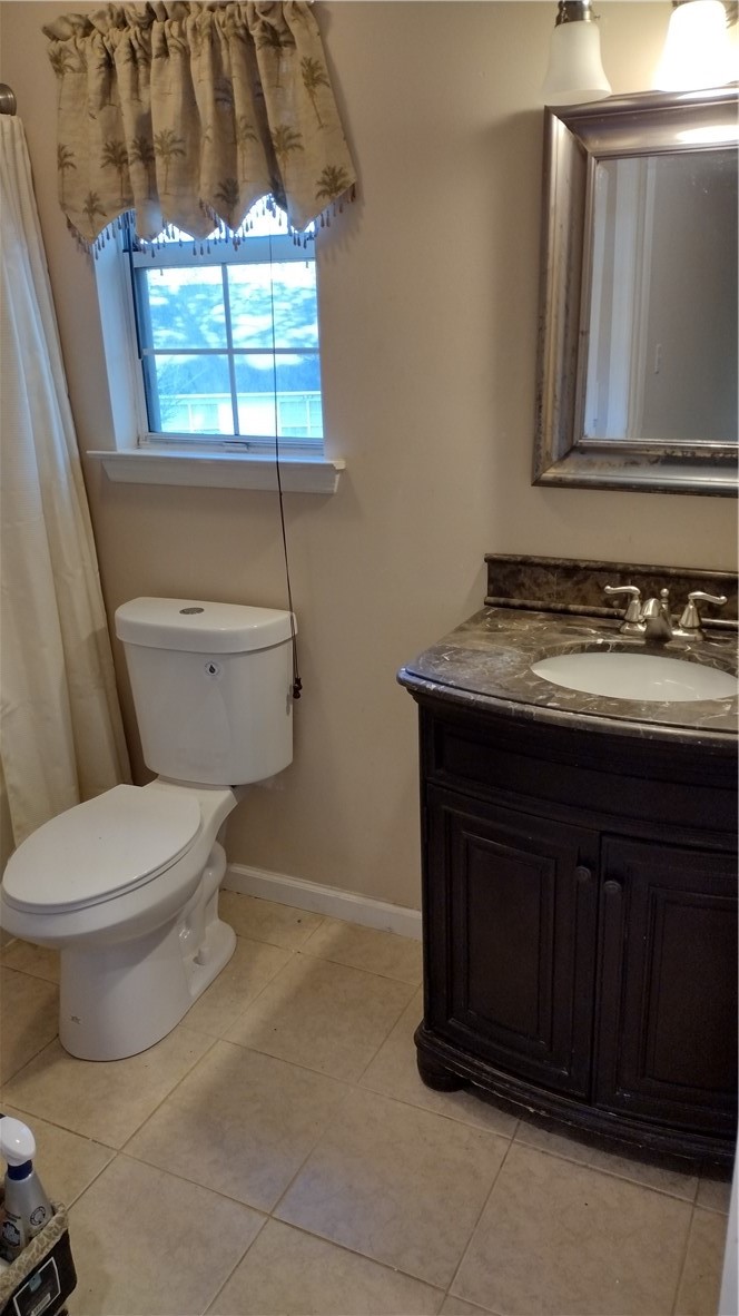 233 Snapper Trail Brunswick, GA 31525 - Photo 11 of 26 upstairs hall bath