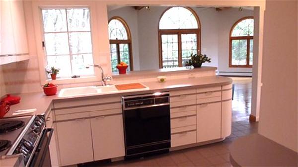 35 Putnam Road Bedford, MA 01730 - Photo 10 of 23 Gallery Image 10