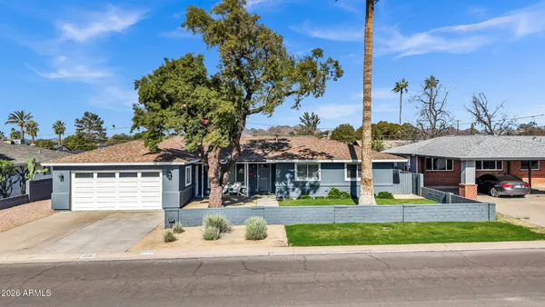 $935,000 | 3046 East Glenrosa Avenue, Phoenix, AZ 85016