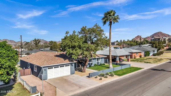$935,000 | 3046 East Glenrosa Avenue, Phoenix, AZ 85016