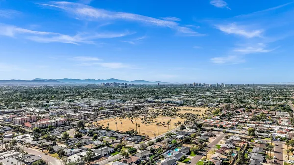 $935,000 | 3046 East Glenrosa Avenue, Phoenix, AZ 85016