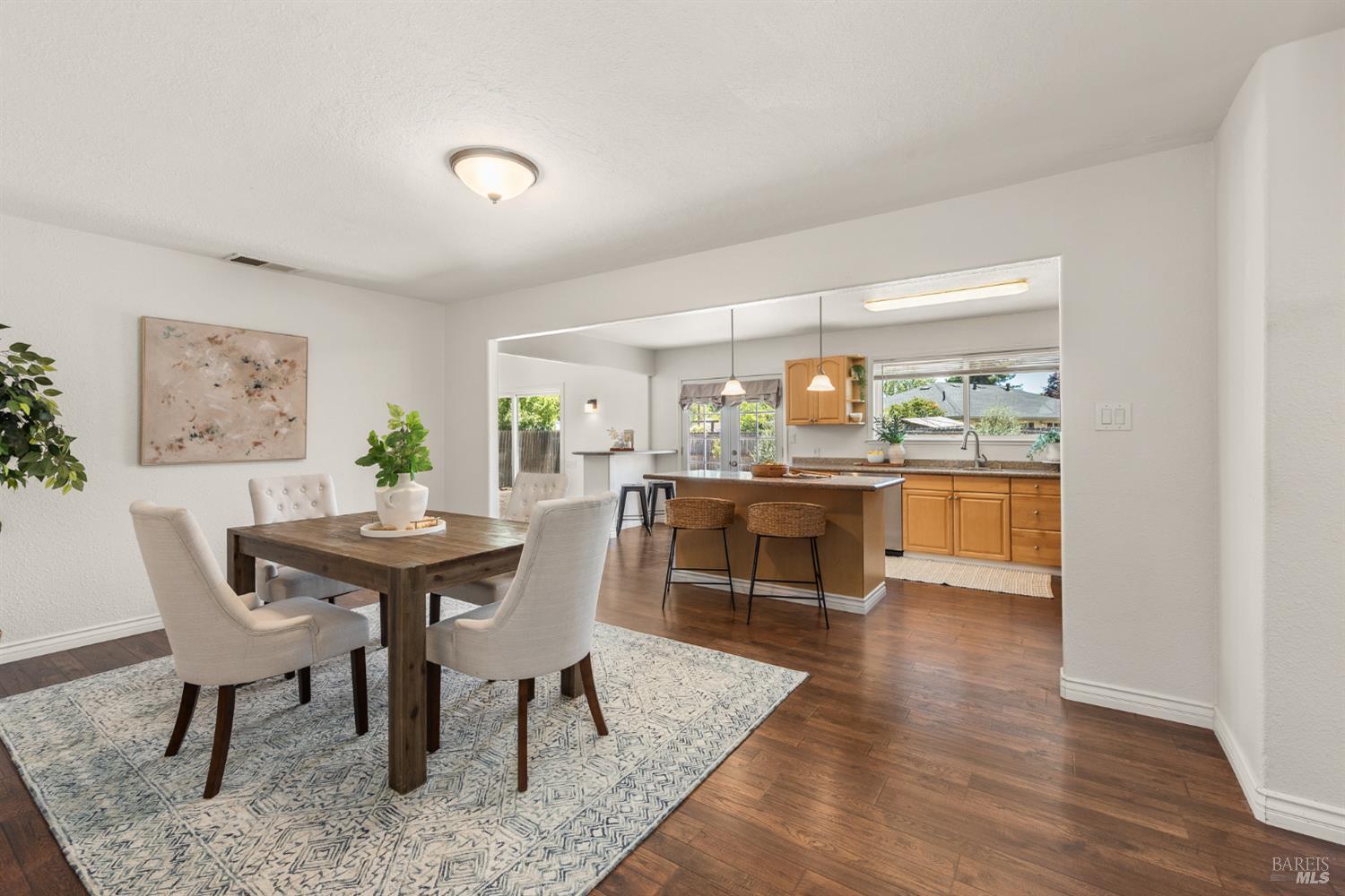 4414 Vine Street Santa Rosa, CA 95409 - Photo 6 of 38