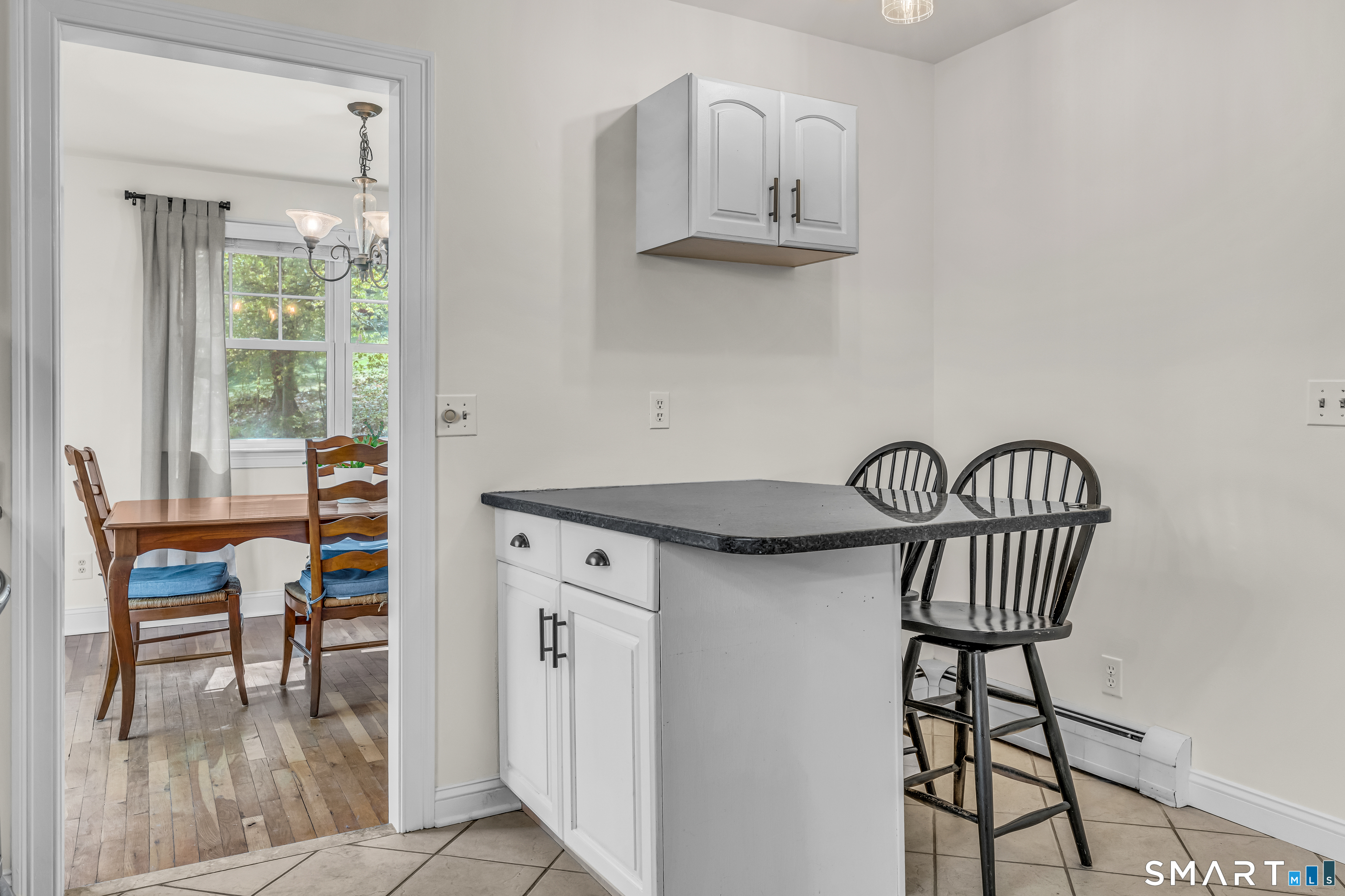 51 Chipmunk Trail Newtown, CT 06482 - Photo 11 of 38