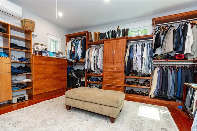 $1,369,900 | 1 Victoria Drive, Smithfield, RI 02917