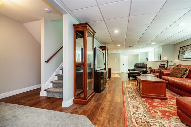 $1,369,900 | 1 Victoria Drive, Smithfield, RI 02917