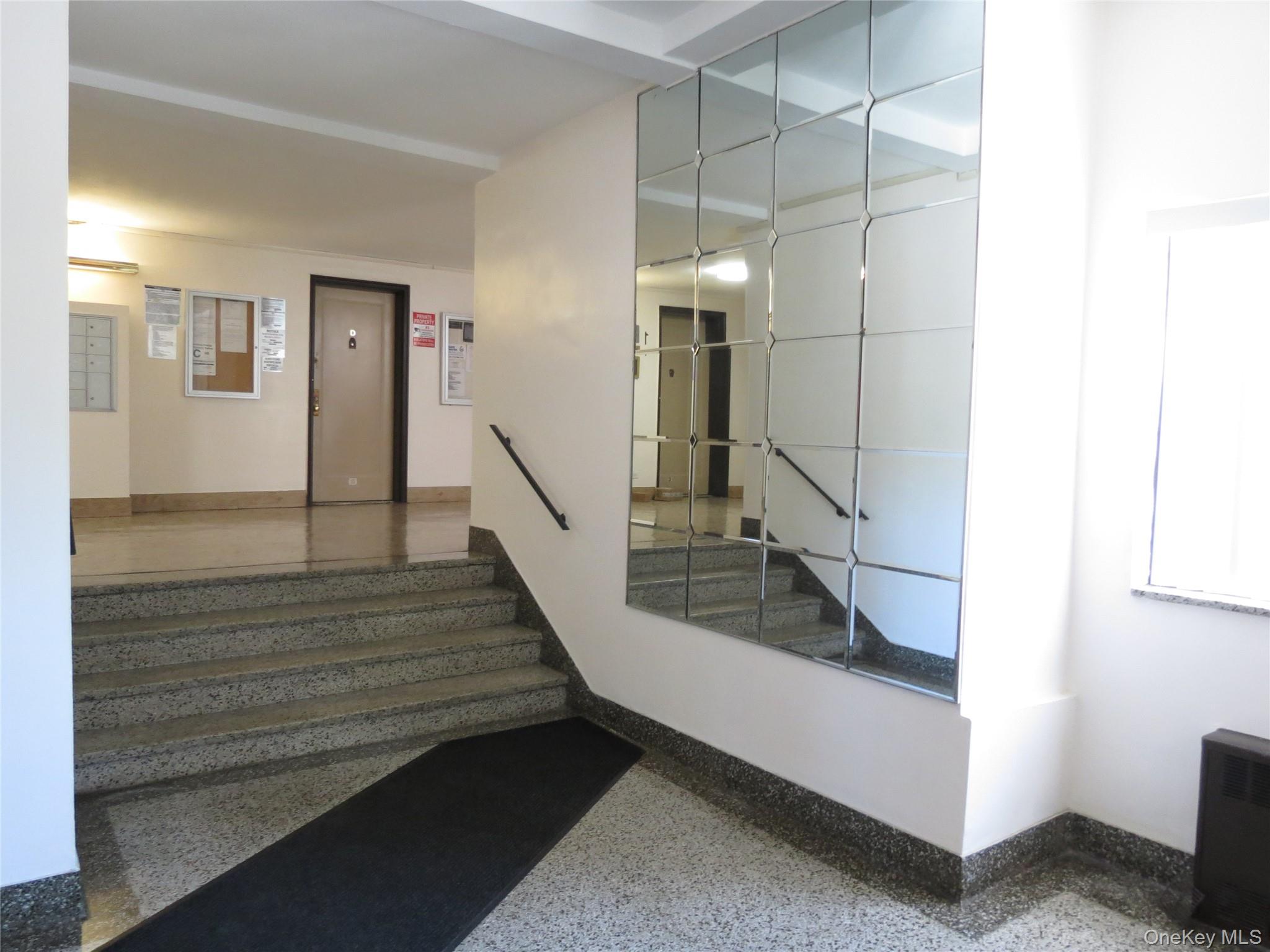 147-14 84th Road, Unit 2A Queens, NY 11435 - Photo 4 of 36 Building Lobby