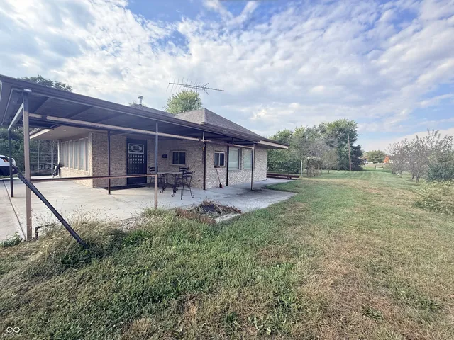 $130,000 | 219 Wabash Street, Cayuga, IN 47928