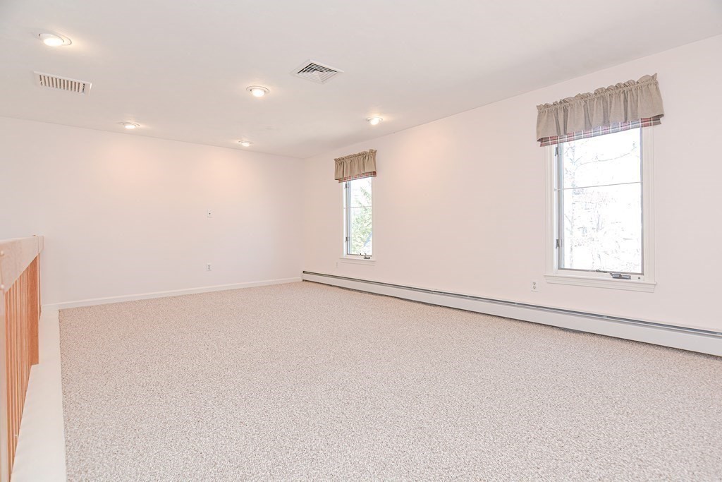 19 Flint Pond Road Worcester, MA 01604 - Photo 13 of 40 Gallery Image 13