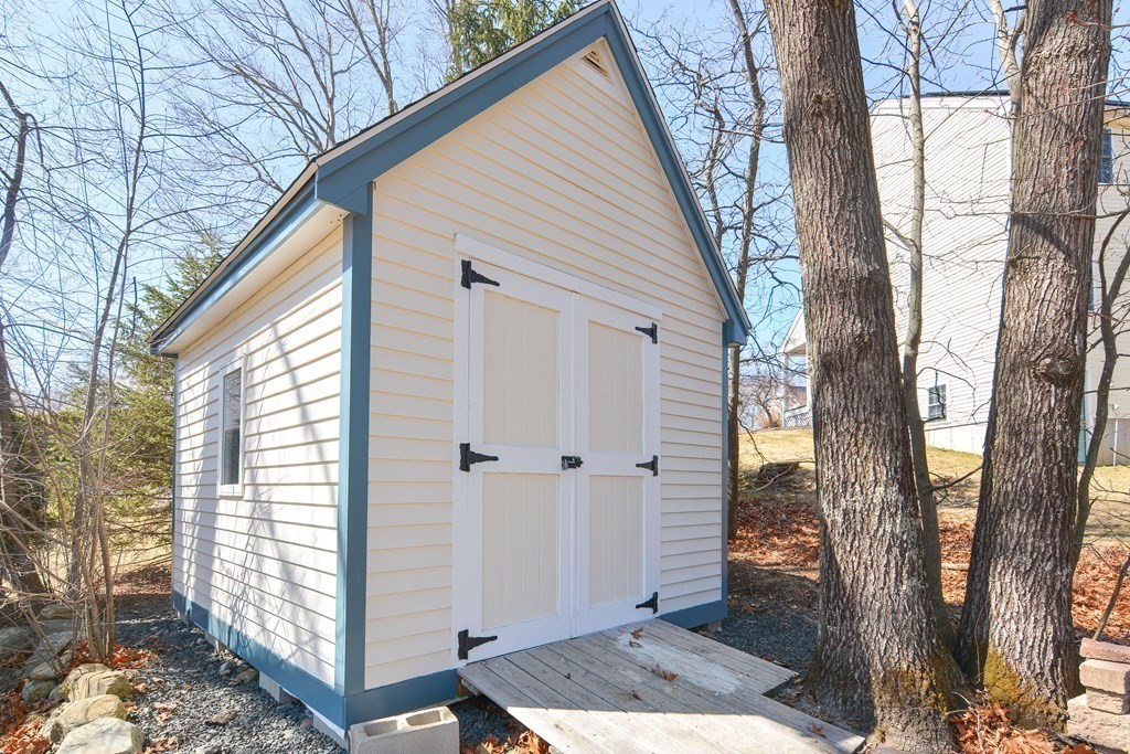 19 Flint Pond Road Worcester, MA 01604 - Photo 38 of 40 Gallery Image 38