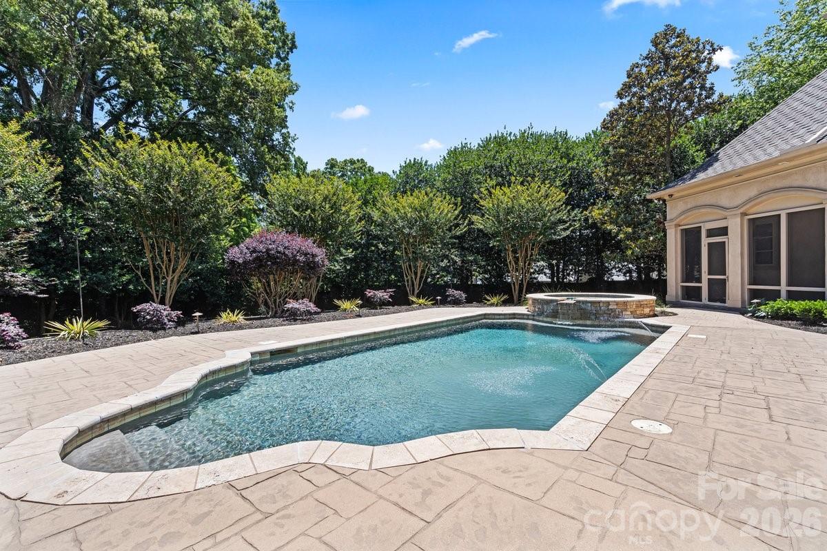 8600 Fairview Road Charlotte, NC 28226 - Photo 3 of 48