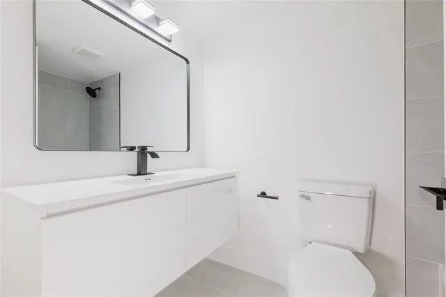 $218,999 | 7579 Northwest 79th Avenue, Unit 205, Tamarac, FL 33321