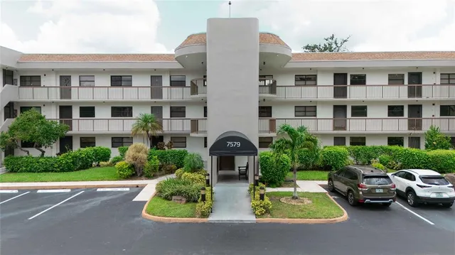 $218,999 | 7579 Northwest 79th Avenue, Unit 205, Tamarac, FL 33321