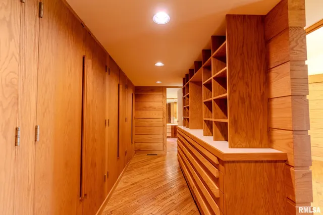 $649,900 | 7 Sharon Lane, Fulton, IL 61252