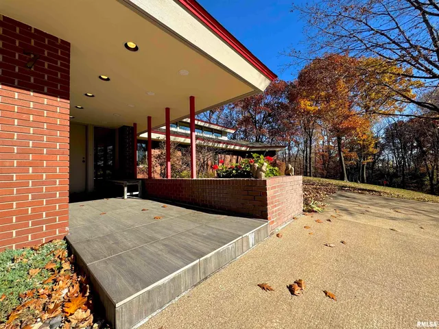 $649,900 | 7 Sharon Lane, Fulton, IL 61252