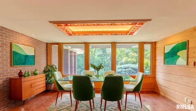 $649,900 | 7 Sharon Lane, Fulton, IL 61252