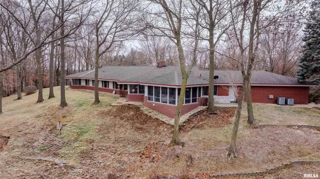 $649,900 | 7 Sharon Lane, Fulton, IL 61252