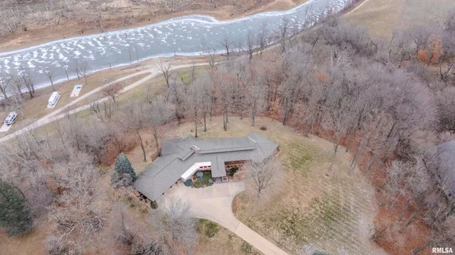 $649,900 | 7 Sharon Lane, Fulton, IL 61252