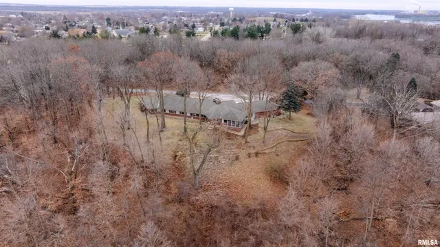 $649,900 | 7 Sharon Lane, Fulton, IL 61252