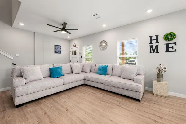 $2,000 | 8357 Tate Street, Houston, TX 77028