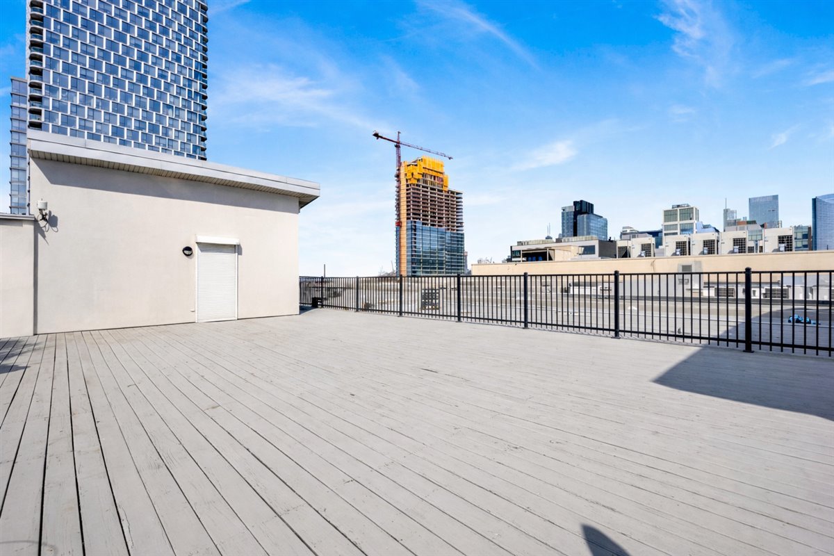 1118 West Fulton Street, Unit 202 Chicago, IL 60607 - Photo 15 of 20