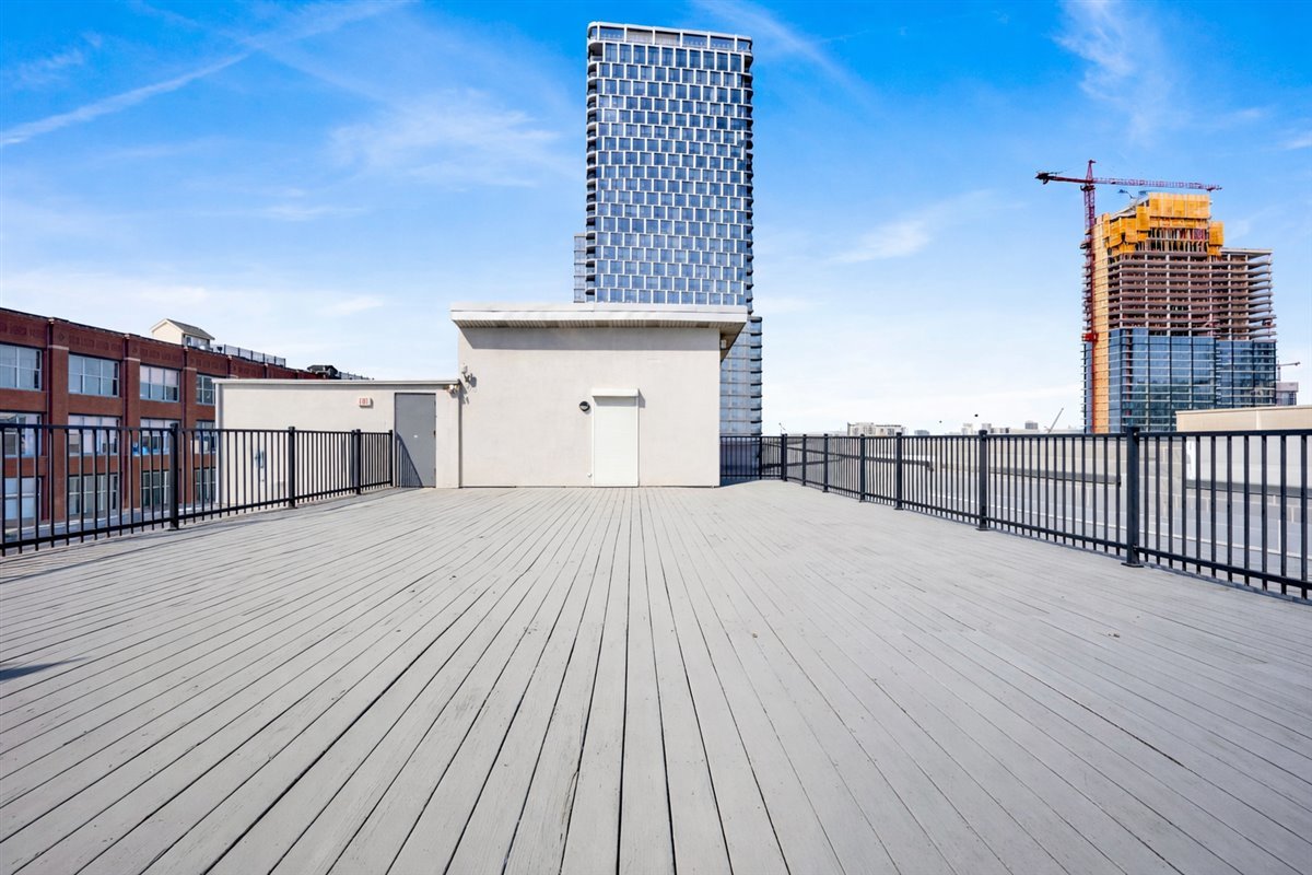 1118 West Fulton Street, Unit 202 Chicago, IL 60607 - Photo 16 of 20