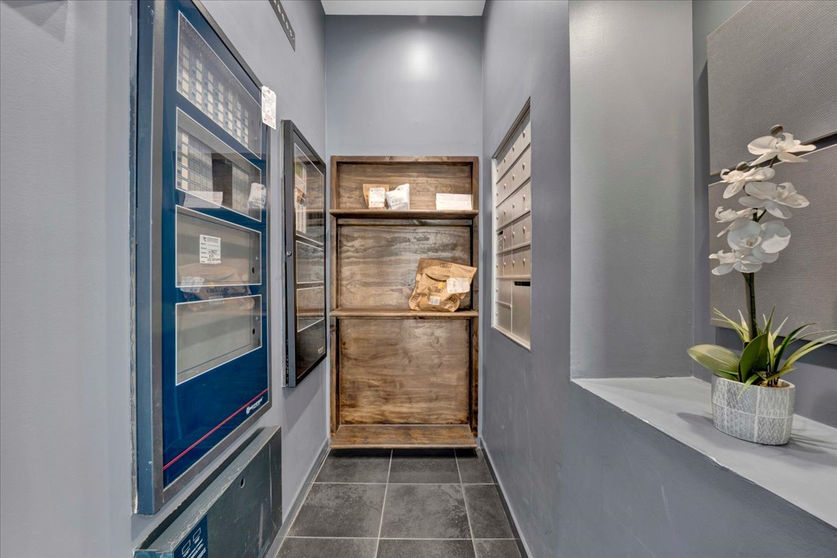 1118 West Fulton Street, Unit 202 Chicago, IL 60607 - Photo 18 of 20