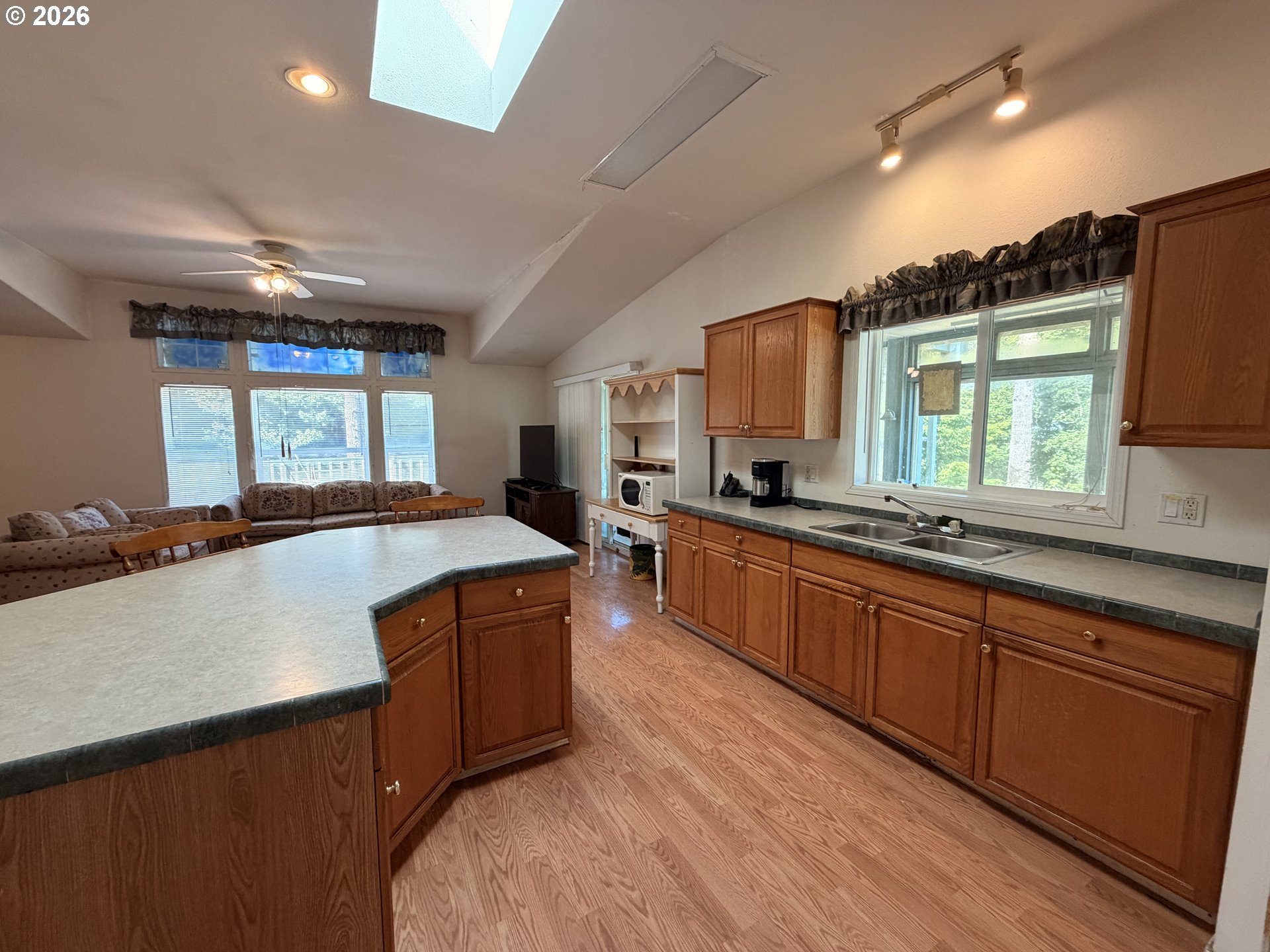 94515 Langlois Mountain Road Langlois, OR 97450 - Photo 25 of 47 Kitchen