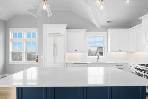 $4,799,000 | 225 85th Street, Stone Harbor, NJ 08247