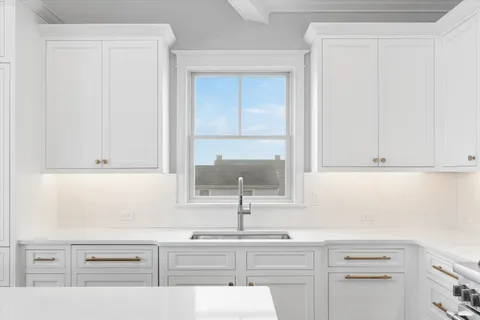 $4,799,000 | 225 85th Street, Stone Harbor, NJ 08247