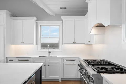 $4,799,000 | 225 85th Street, Stone Harbor, NJ 08247