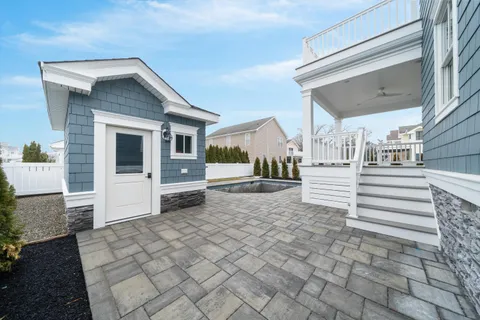 $4,799,000 | 225 85th Street, Stone Harbor, NJ 08247