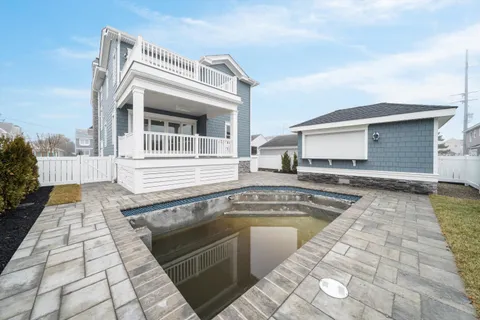 $4,799,000 | 225 85th Street, Stone Harbor, NJ 08247