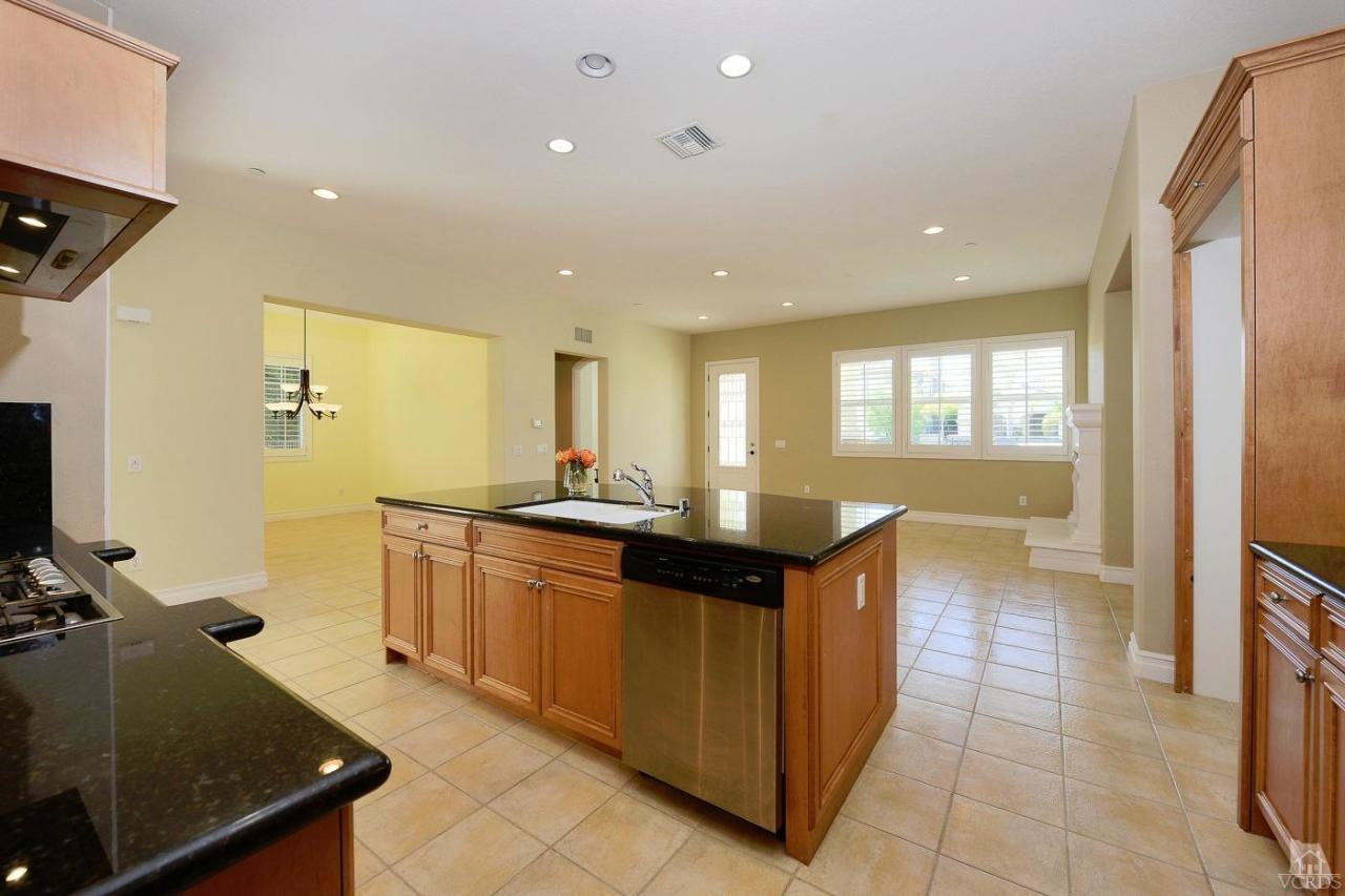 4033 Caribbean Street Oxnard, CA 93035 - Photo 10 of 33 Additional Photo