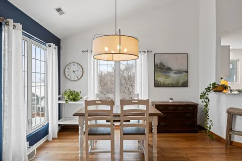 $349,000 | 1085 Lakeland Drive, Unit 923, Geneva, WI 53147