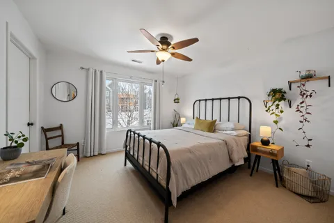 $349,000 | 1085 Lakeland Drive, Unit 923, Geneva, WI 53147