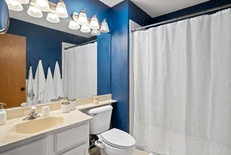 $349,000 | 1085 Lakeland Drive, Unit 923, Geneva, WI 53147