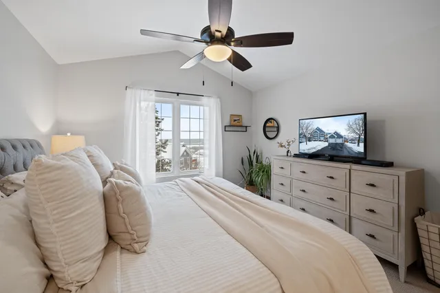 $349,000 | 1085 Lakeland Drive, Unit 923, Geneva, WI 53147