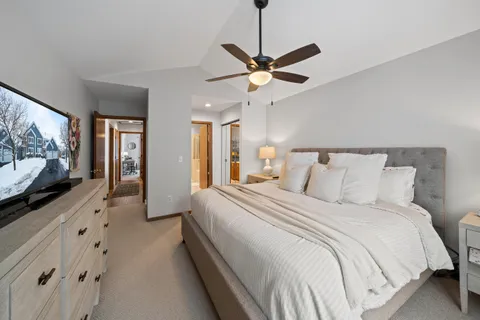 $349,000 | 1085 Lakeland Drive, Unit 923, Geneva, WI 53147